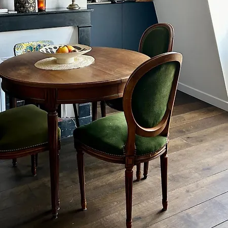 Large Studio Near Pere-lachaise פריז